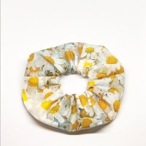 White Daisy Hair Scrunchie Soft Premium Cotton New‎